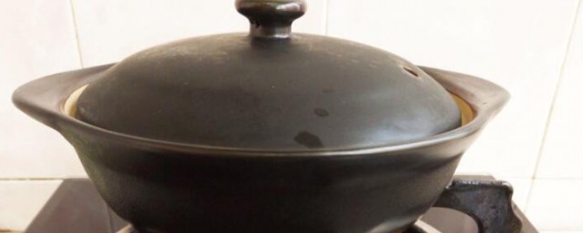 紫砂锅可不可以放在煤气灶(电炖锅紫砂锅能在煤气灶上用吗?)