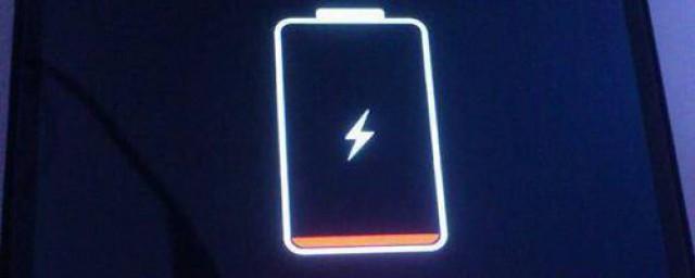 充电时使用手机有什么危害(手机充电的时候用手机会有伤害吗)