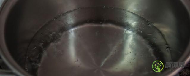 铁锅烧糊了怎么处理，铁锅烧糊了的处理方法？