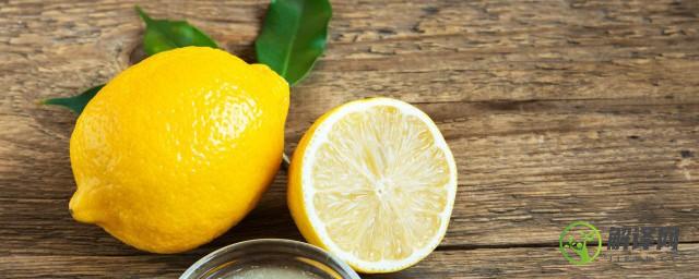 青柠檬和黄柠檬哪个泡水好喝，青柠檬和黄柠檬泡水哪种好喝？