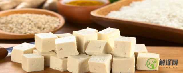 炸好豆腐片怎么做好吃，家常小吃油炸豆腐怎么做好吃？