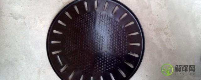 铝烤盘的焦黑怎么清洗，铝烤盘的焦黑的清洗方法介绍？