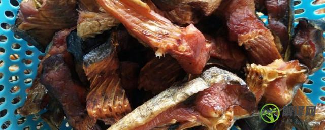 烟熏鱼怎么做好吃，在家也能自己做出好吃的烟熏鱼？
