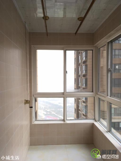 阳台是否应该贴瓷砖，贴到哪个位置比较好？