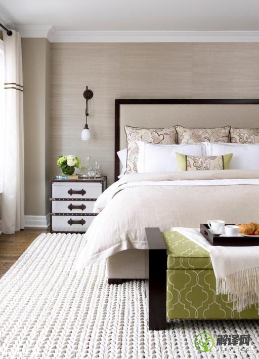你觉得卧室床头的壁纸，哪种颜色好看些？