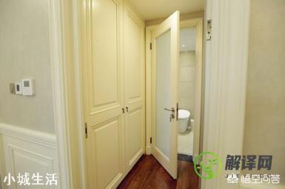 卫生间装修如何选择卫生间门？卫生间门到底是朝内开还是朝外拉？