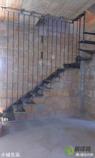 家居楼梯下的空间如何利用？