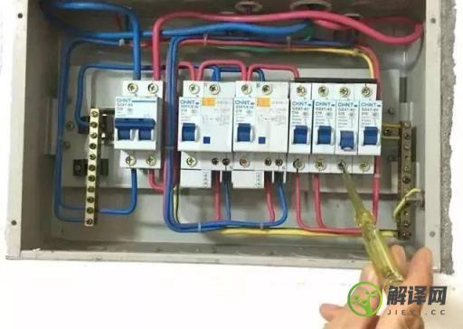 家中某电路火线漏电，能否将该电路漏电保护器输出端零火对调？怎么办？