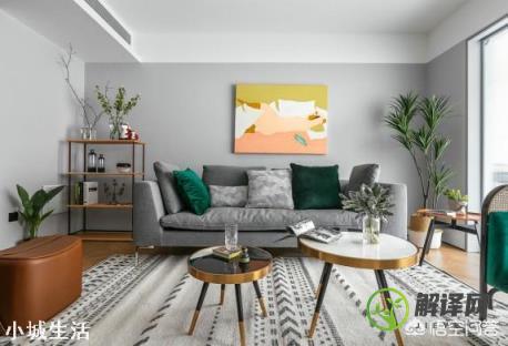 浅灰色的墙面，配什么颜色的地板和家具比较好看？