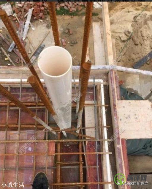 砖混房，把落水管安进构造柱里可以吗，会有什么影响？
