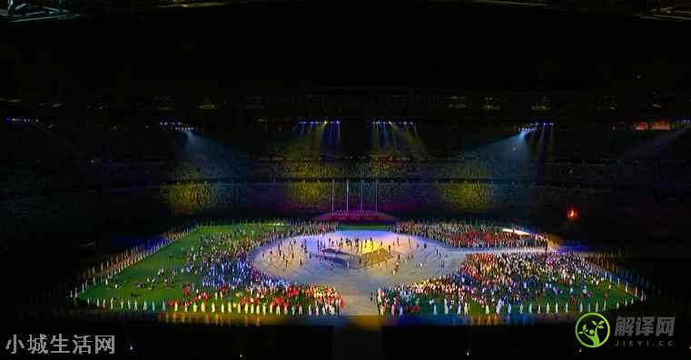 ﻿东京奥运会闭幕式,五环之光和巴黎八分钟惊艳全场？