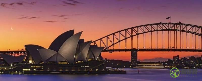 悉尼在澳大利亚的哪个位置(悉尼在澳大利亚的哪边)