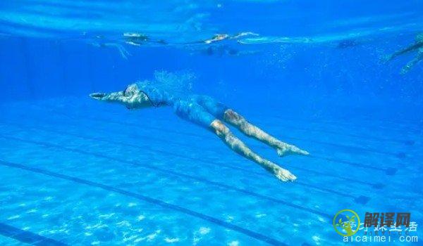 游泳是有氧运动还是无氧运动,属于有氧运动(可以减肥)(游泳属于有氧运动?)