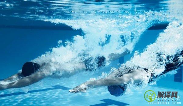 游泳的水温最适合的是多少度,室内水温26°C到29°C最佳(游泳的水温最适宜在多少度)