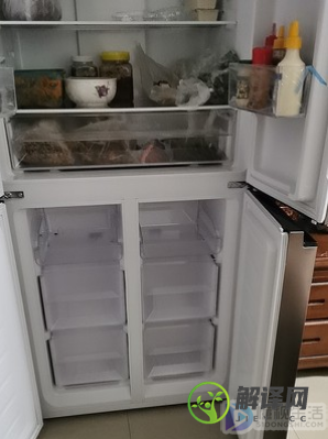 冰箱抽屉冻住怎么打开(冰箱冷冻打不开抽屉)
