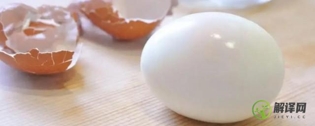 蛋壳难剥是为什么(鸡蛋壳为啥难剥)