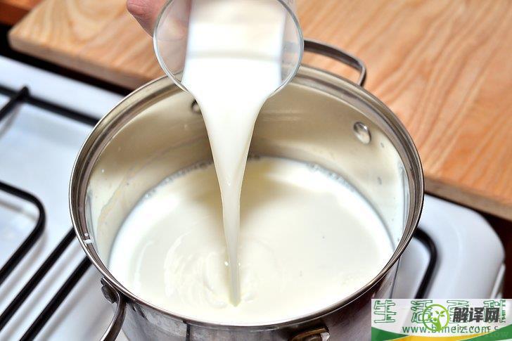 怎么用牛奶做饭(用牛奶可以做什么饭)