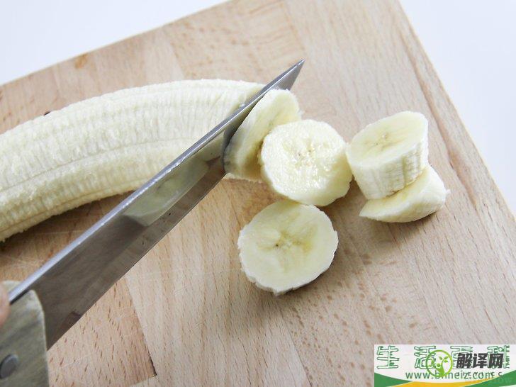 怎么制作香蕉奶昔(怎么制作香蕉奶昔英语图片)