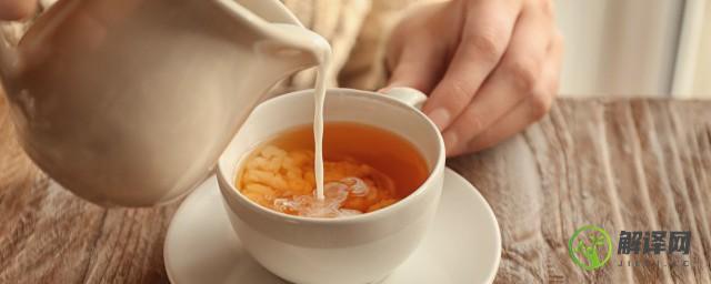热奶茶可以放冰箱里冷冻吗？(热奶茶放凉了可以放进冰箱里吗)