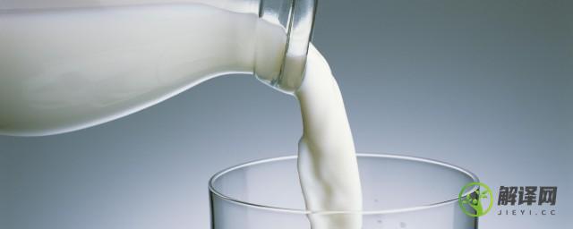 微波炉热牛奶的危害是什么(微波炉热牛奶会破坏牛奶的营养吗)
