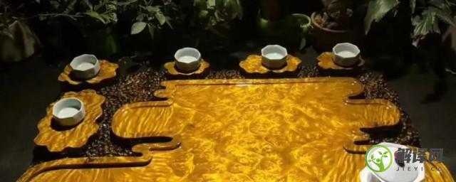 木制茶台如何清理水渍茶渍(红木茶台上的茶渍怎么去除)