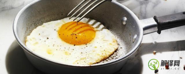 煎鸡蛋要放油吗(三明治机煎鸡蛋要放油吗)