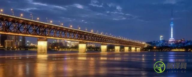 中国第一大桥是哪一座桥(中国第一座大桥是哪座)