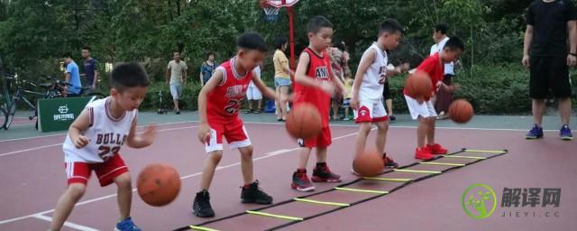 篮球控球训练方法(篮球控球的方法)
