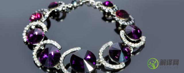 紫水晶手链代表什么(紫水晶项链代表什么)