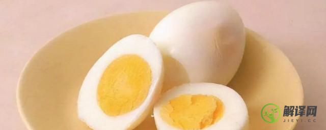 鸡蛋蛋白质在蛋清还是蛋黄(鸡蛋的蛋白质是在蛋清还是蛋黄里)