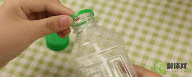 瓶子里的水怎么快速弄干(怎么快速晾干瓶子里的水)