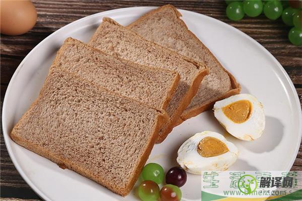 代餐面包为什么热量高?代餐面包减肥期能吃吗(早餐吃代餐面包可以瘦吗)