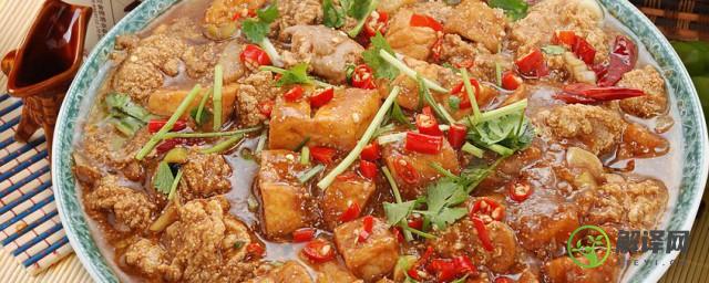 鱼杂炖豆腐怎么做好吃(鱼杂炖豆腐的做法大全)