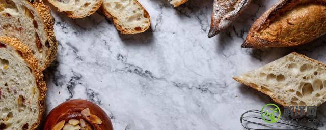 面包糠可以做什么简单的食物(面包糠可以做什么简单的美食)
