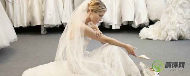 学习怎么选择婚纱的技巧成为永恒纪念