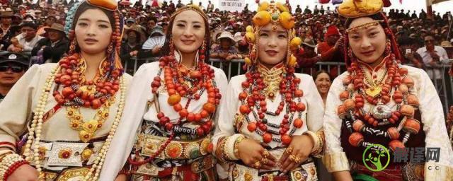 藏族民族特色(藏族民族特色节日)