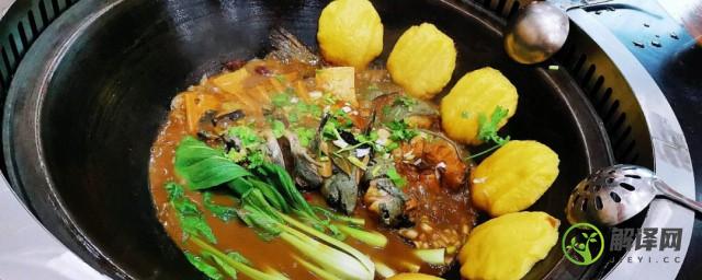 铁锅炖怎么做好吃(铁锅炖怎么吃的)