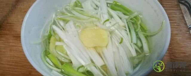 葱姜水的做法(饺子馅葱姜水的做法)