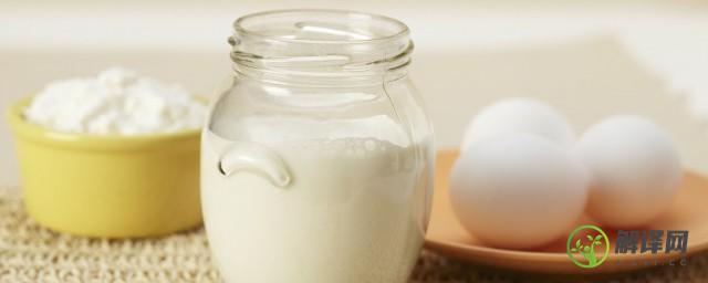 牛奶的蛋白质含量(100毫升牛奶的蛋白质含量)