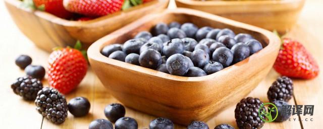 蓝莓可以带皮直接吃吗(蓝莓可以带皮吃吗?)