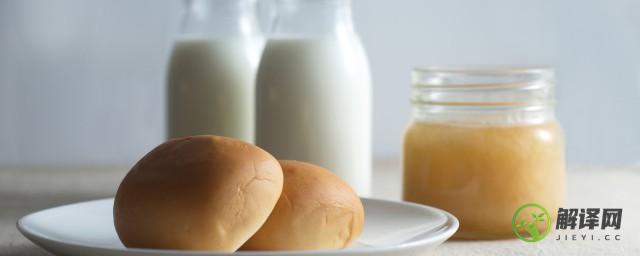 喝脱脂牛奶可以减肥吗(喝脱脂牛奶可以减肥吗会反弹吗)
