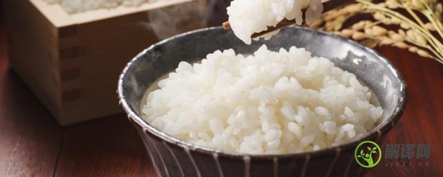 米饭放冰箱4天可以吃吗(放冰箱四天的米饭能吃吗)