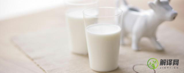 纯牛奶和鲜牛奶的区别是什么(鲜牛奶和纯鲜牛奶有什么区别)
