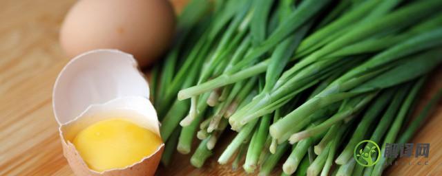 生鸡蛋打在碗里能放多久(鸡蛋打到碗里放冰箱能放多久)