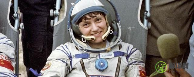 第一个上太空的女宇航员是谁(第一位上太空的女宇航员是谁)