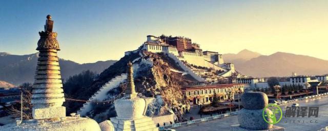 西藏和拉萨是一个地方吗(拉萨是哪个地区的)