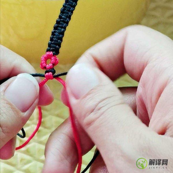 梅花手链编法图解，简单好看的女生手绳做法
