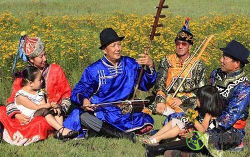 草原上升起不落的太阳吉他谱,蒙古族民歌原版F调,简单弹唱教学指弹简谱图,音乐之家版